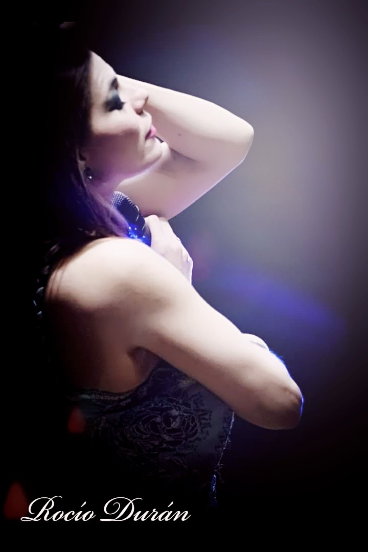 Rocío Durán cantante de canción española y profesora de canto